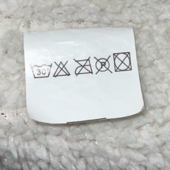 Tim Hortons Cap Kids Size Hat Sherpa Lined Red & White Knit Winter Toque Pompom - Picture 6 of 13